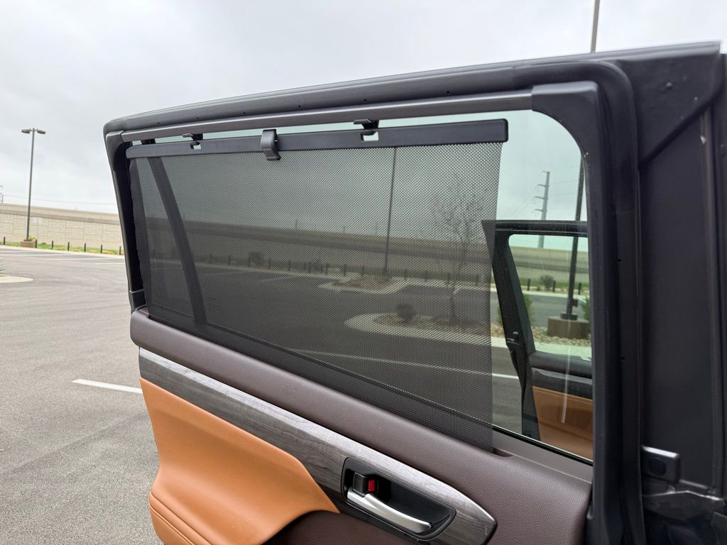 Thumbnail: 2021 Toyota Highlander - 24