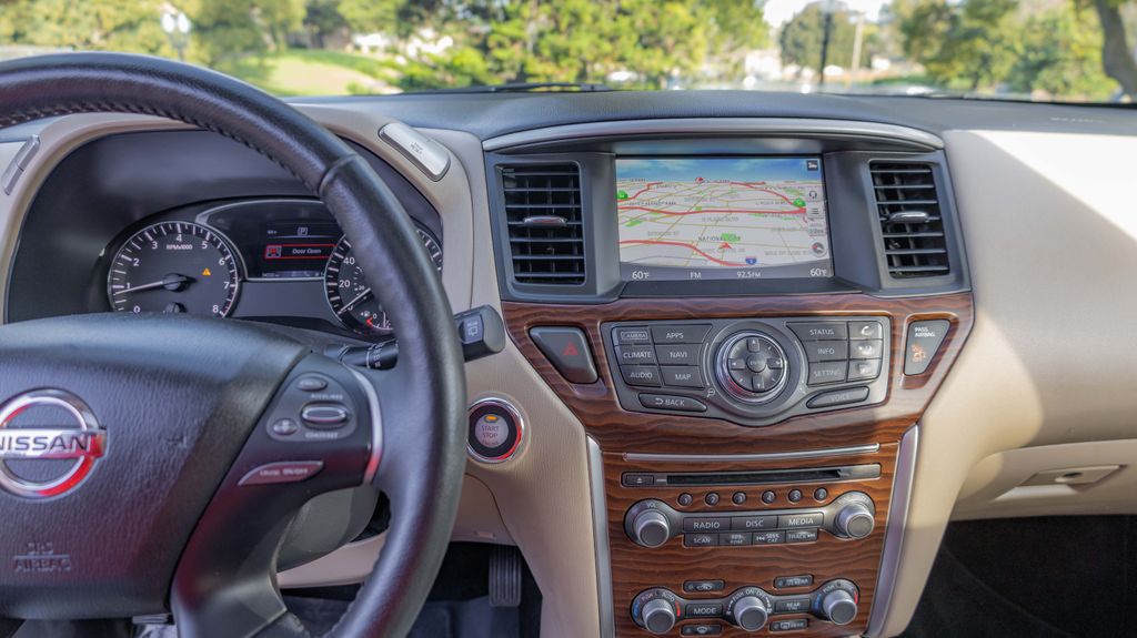 Used 2020 Nissan Pathfinder Platinum 4D Sport Utility