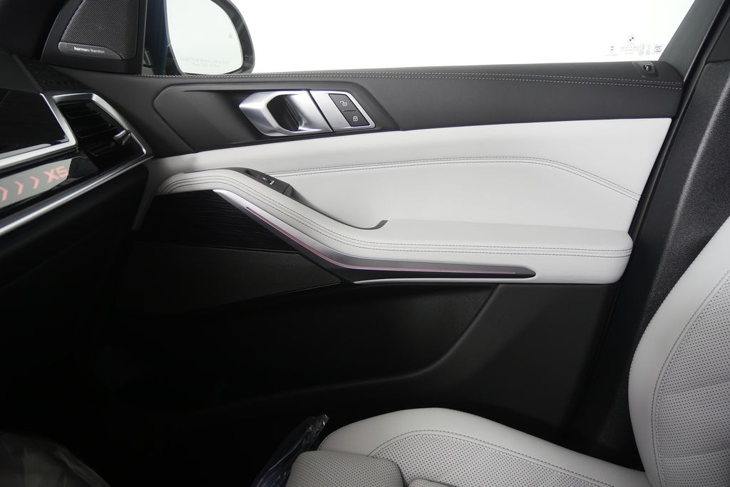 Thumbnail: 2026 BMW X5 - 24