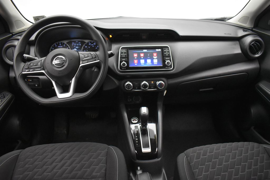 Thumbnail: 2021 Nissan Kicks - 23