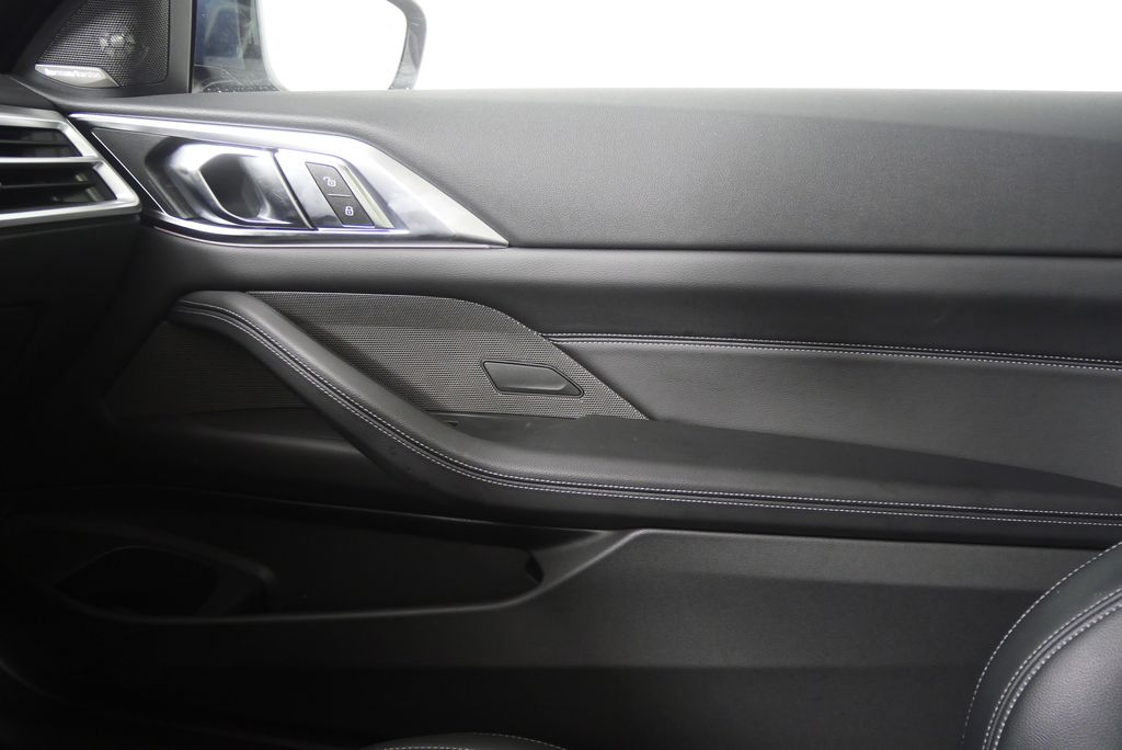 Thumbnail: 2025 BMW 4 Series - 26