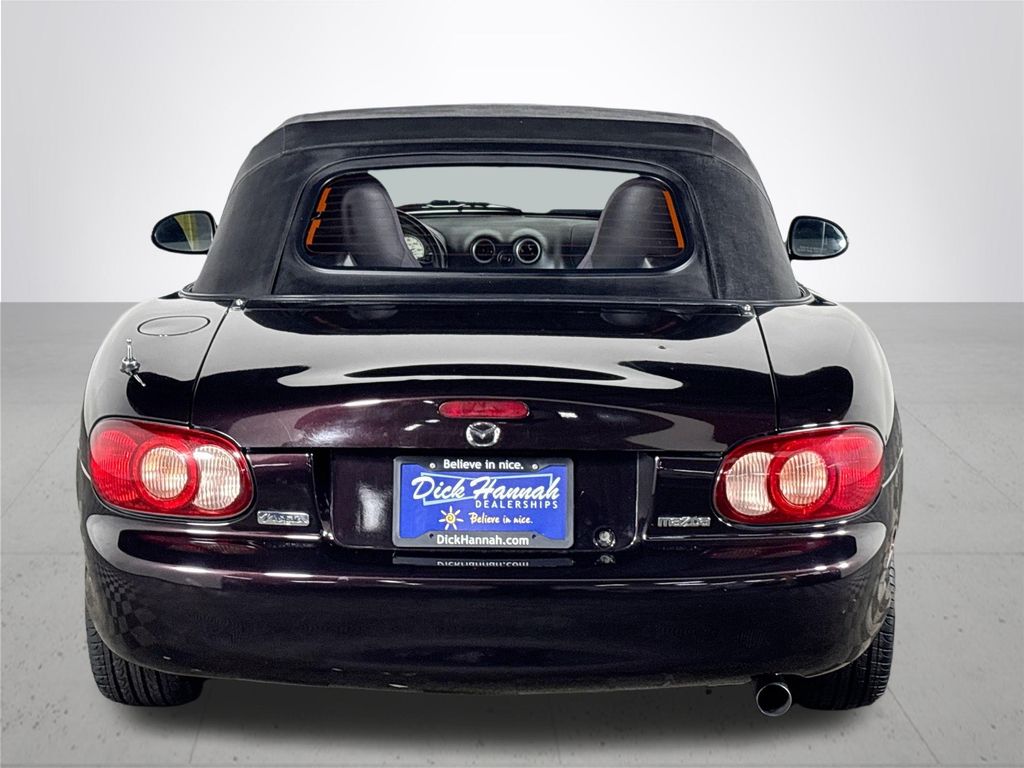 2004 Mazda Miata Base