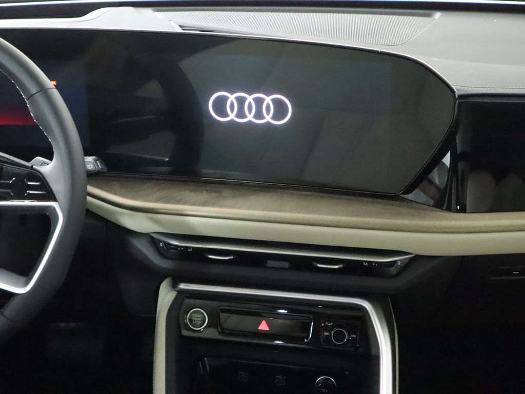 Thumbnail: 2025 Audi Q5 - 16