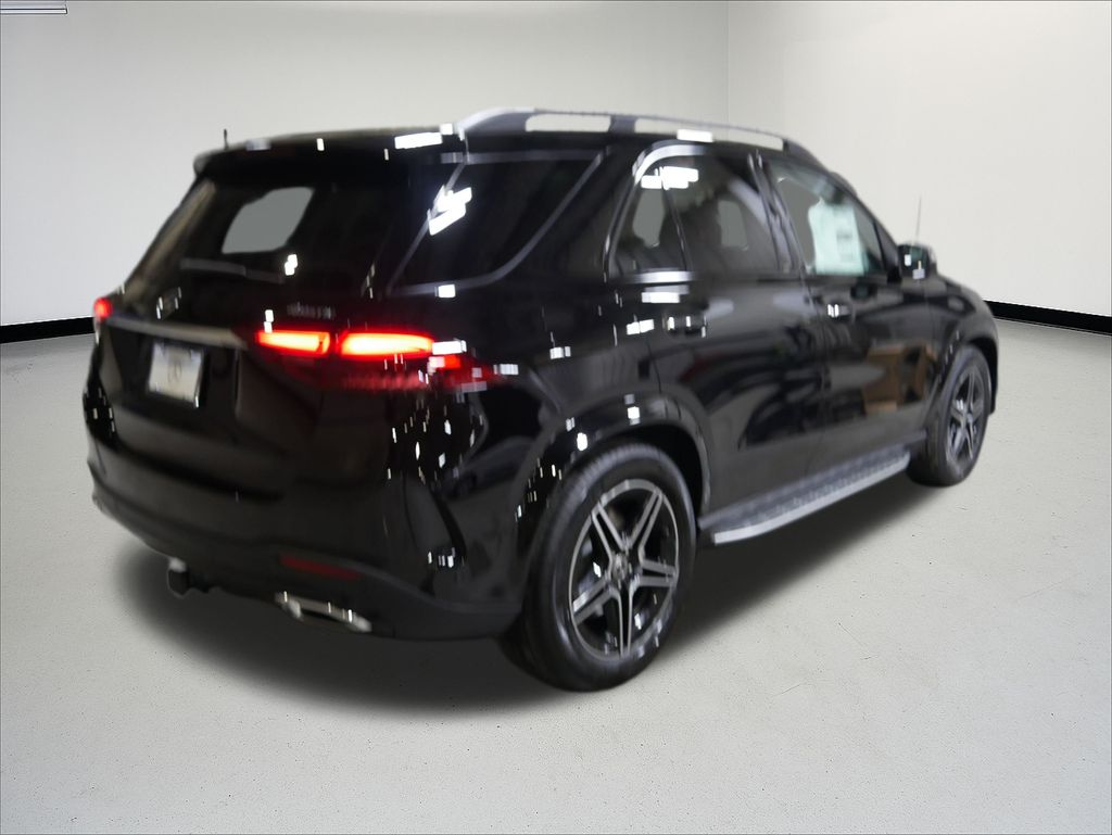 Thumbnail: 2026 Mercedes-Benz GLE - 5