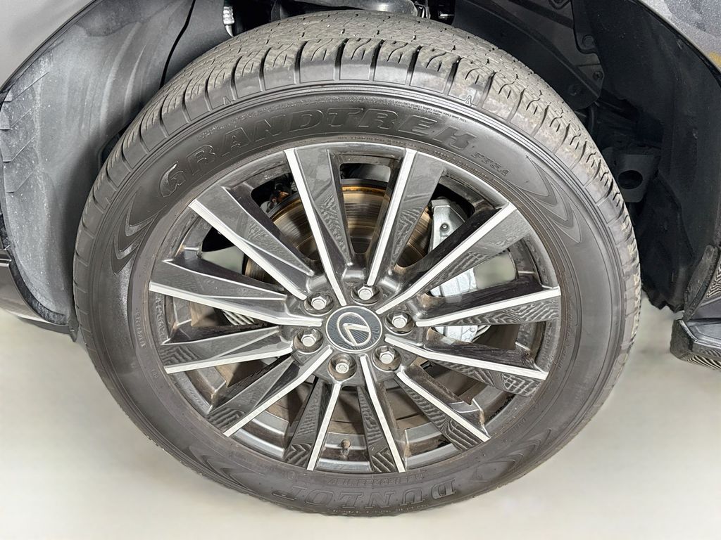 Thumbnail: 2024 Lexus GX - 32