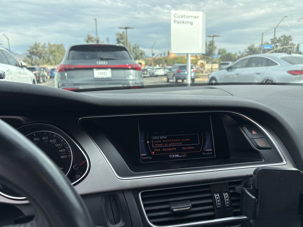 Thumbnail: 2015 Audi A4 - 11