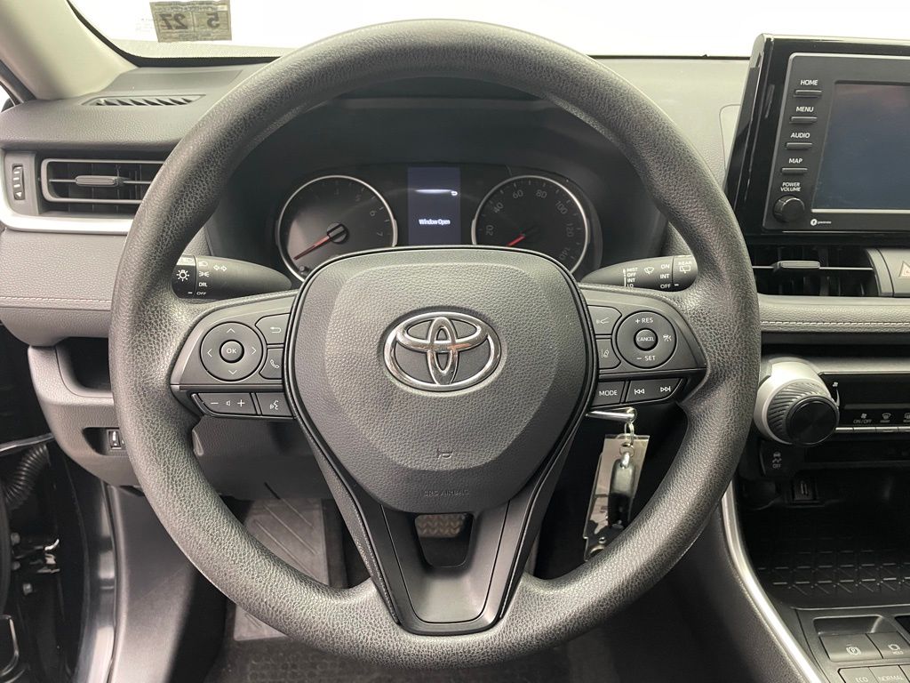 2022 Toyota RAV4 LE 20