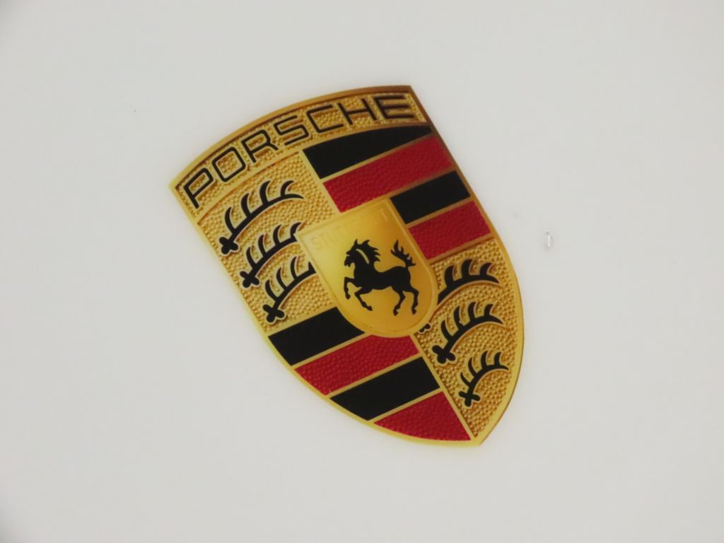 Thumbnail: 2025 Porsche 911 - 13