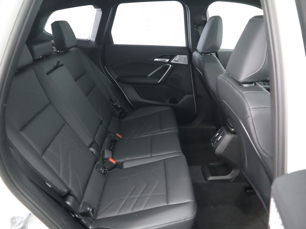 Thumbnail: 2025 BMW X1 - 23