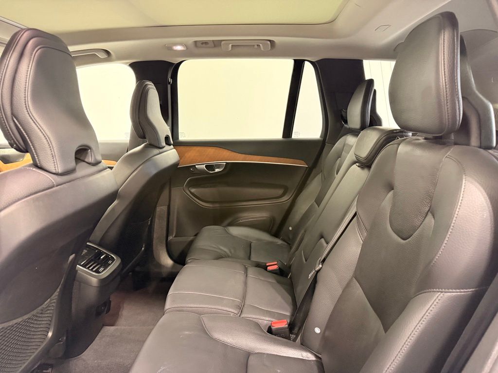 Thumbnail: 2023 Volvo XC90 - 21