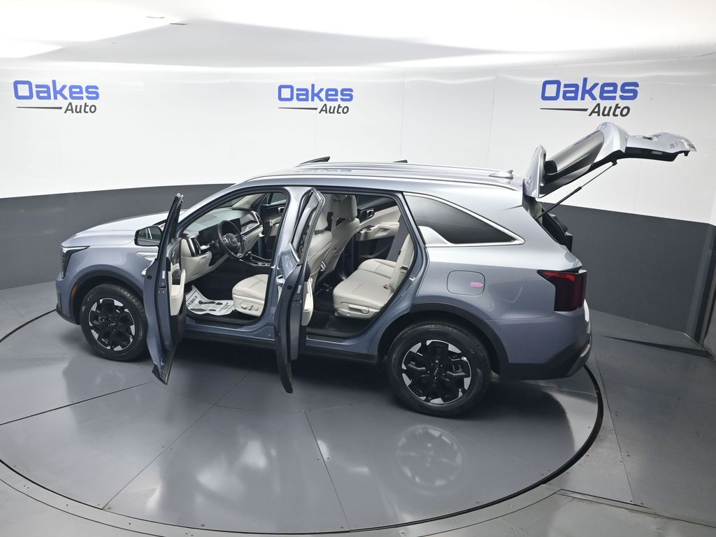 2025 Everlasting Silver Kia Sorento S AWD SUV