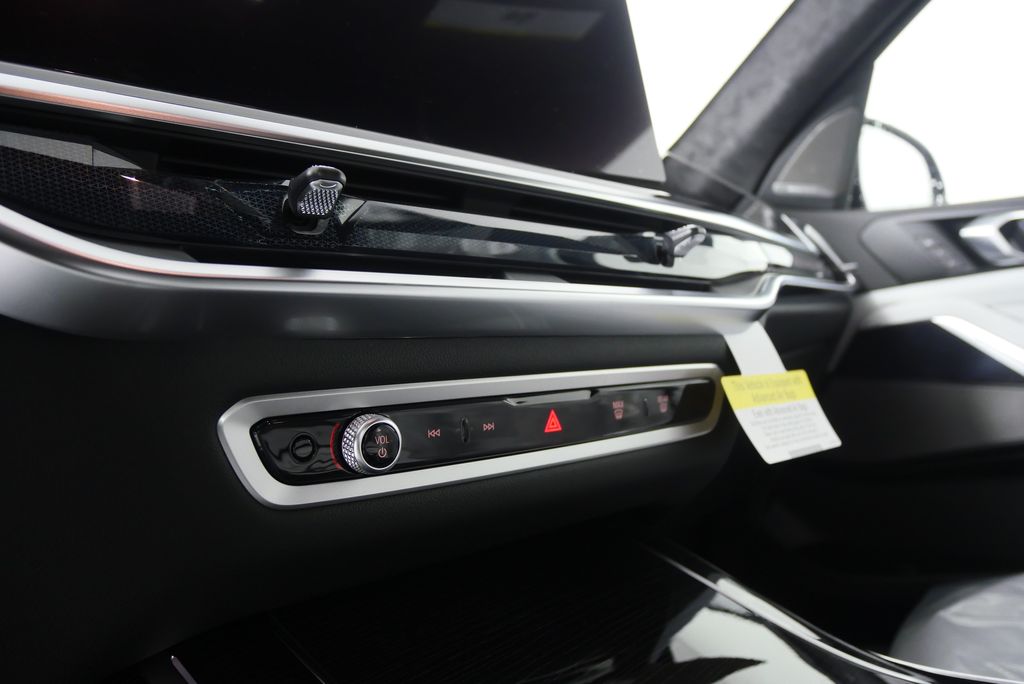 2026 BMW X7 xDrive40i 23