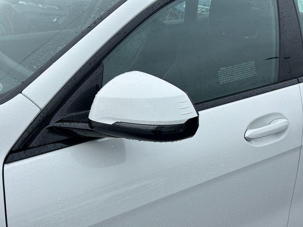 Thumbnail: 2025 BMW 2 Series - 10