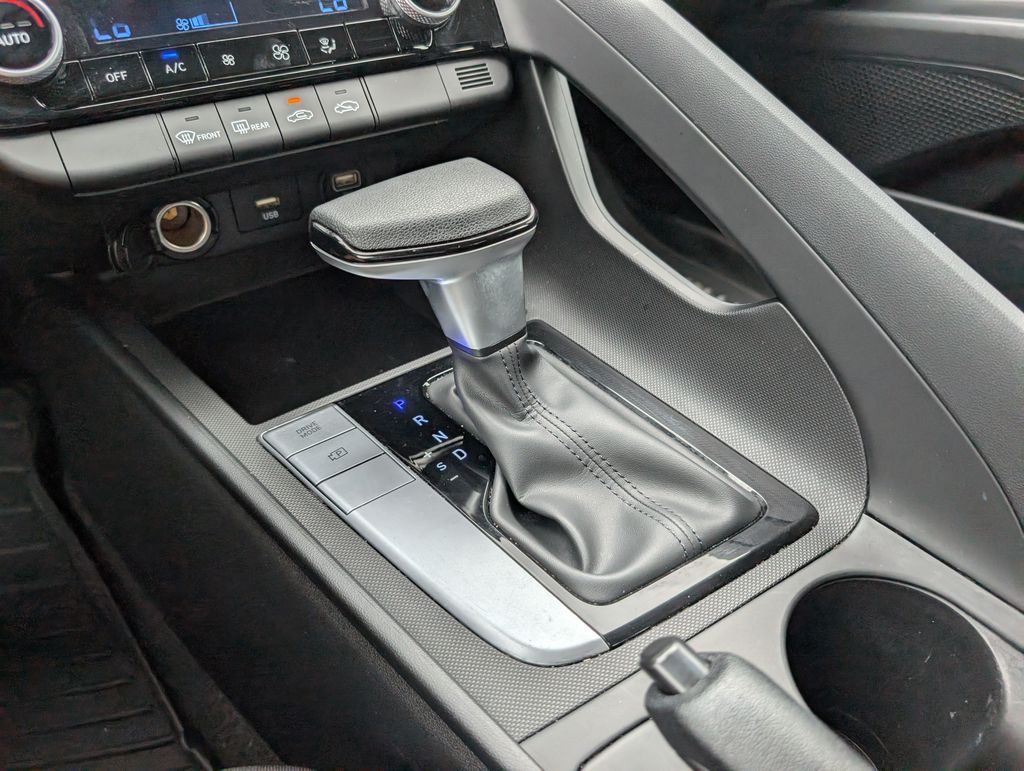 Used 2023 Hyundai Elantra Sedan