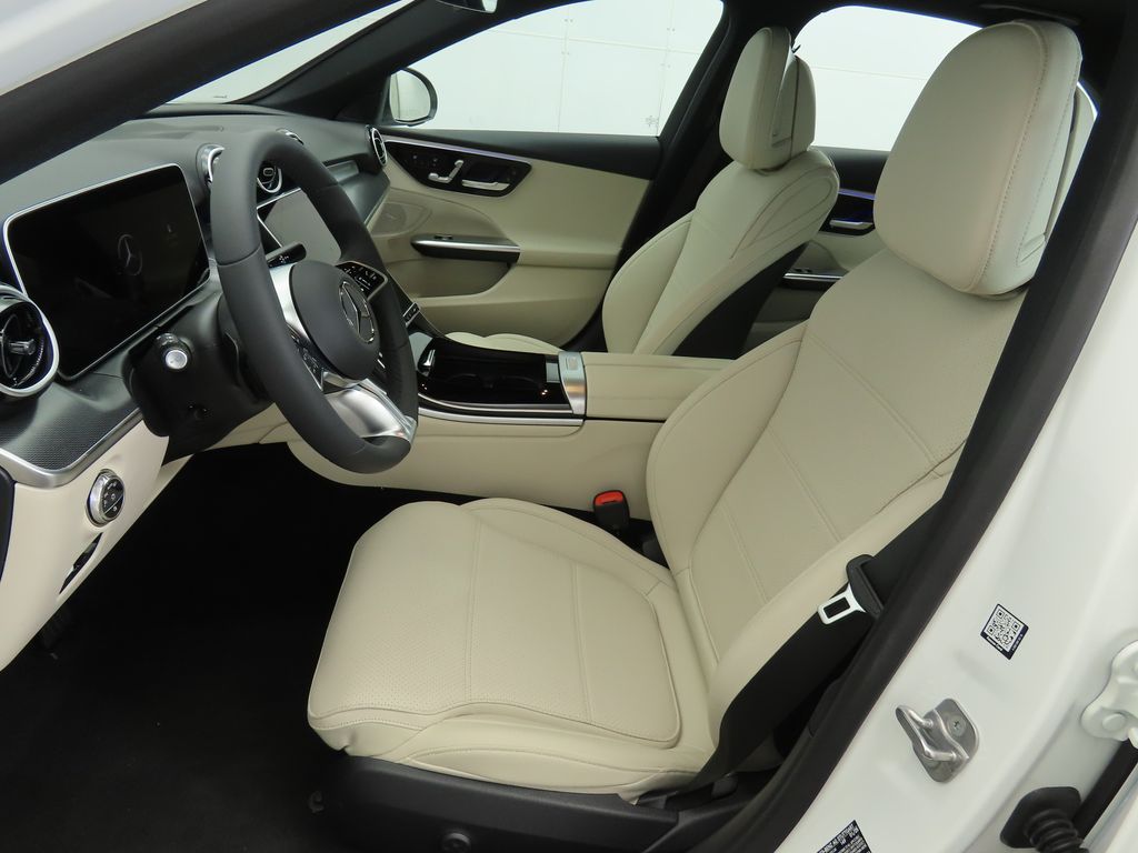 Thumbnail: 2025 Mercedes-Benz C-Class - 19