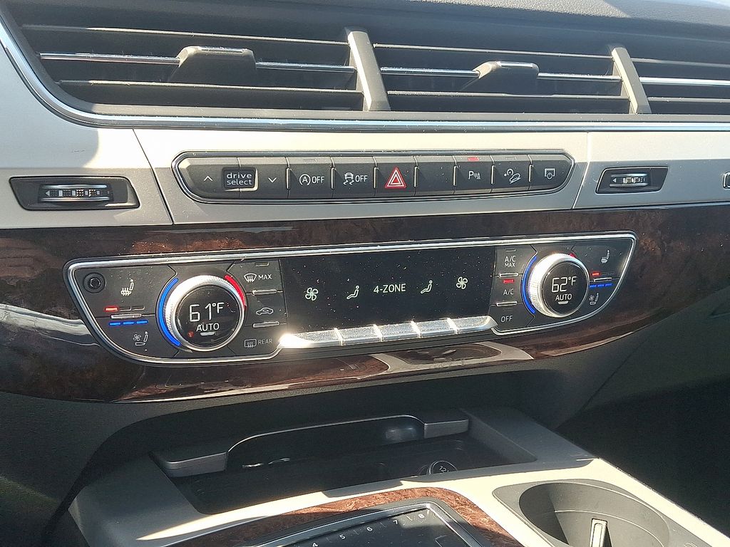 Thumbnail: 2019 Audi Q7 - 17