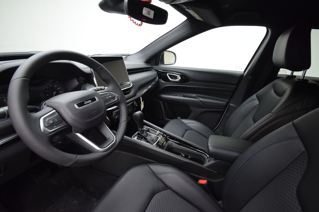 new 2026 Jeep Compass car, priced at $30,176