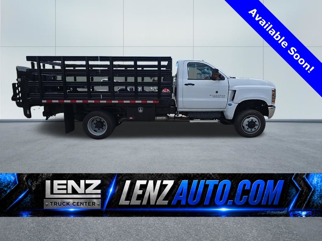 Summit White 2022 Chevrolet Silverado 5500HD Pickup Truck 6-Speed Automatic