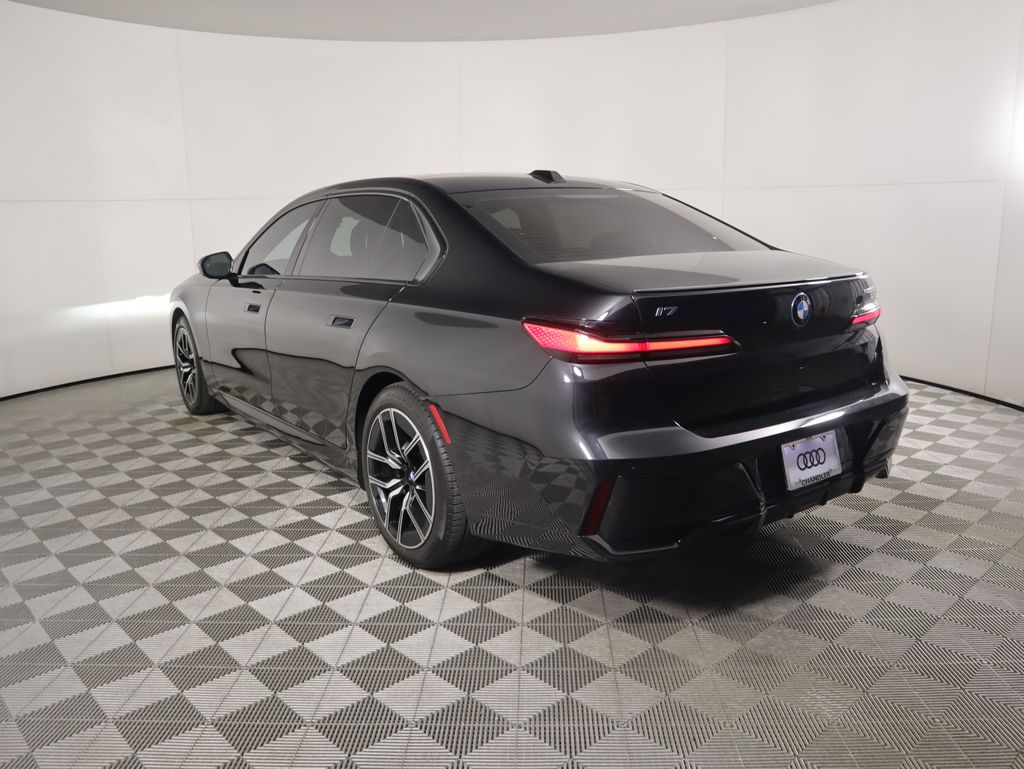 Thumbnail: 2023 BMW i7 - 7