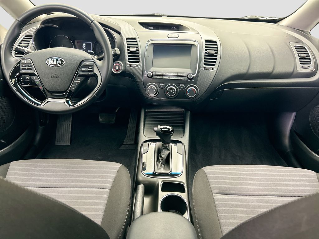 Thumbnail: 2018 Kia Forte - 13