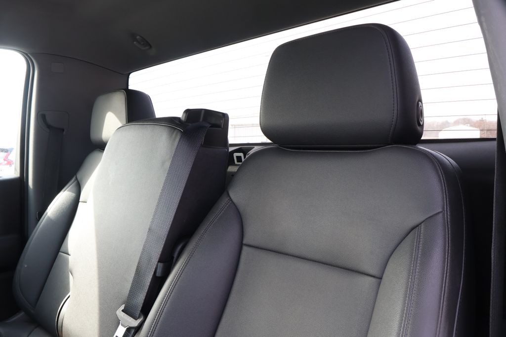 Thumbnail: 2021 Chevrolet Silverado 1500 - 19