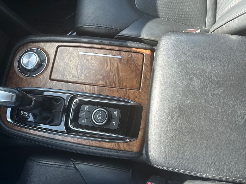 2021 Nissan Armada SL 21