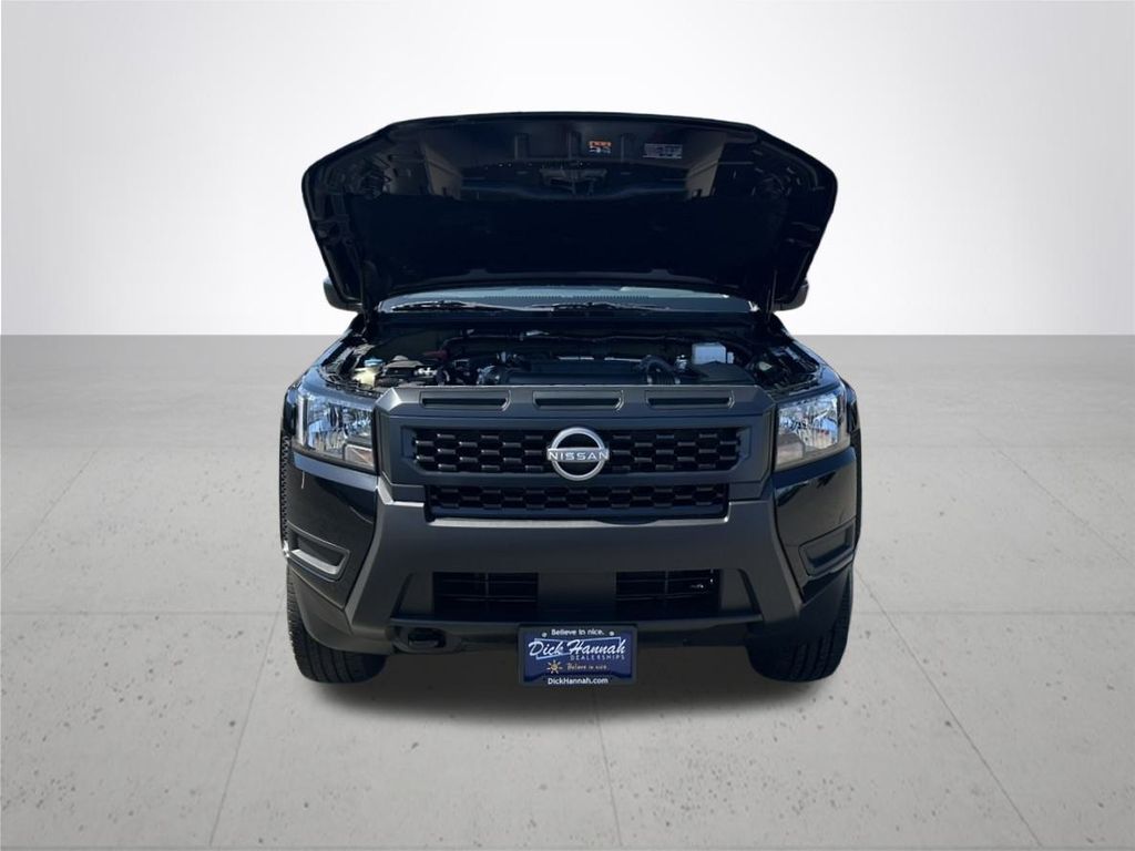 2025 Nissan Frontier S photo 4