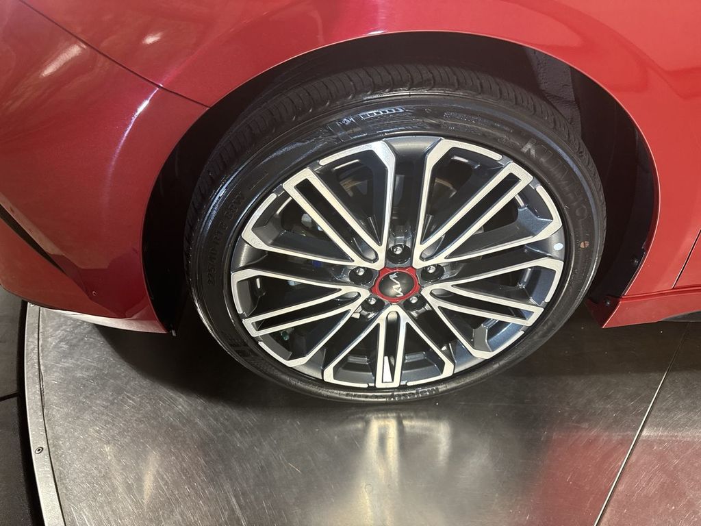 2024 Kia Forte GT photo 10
