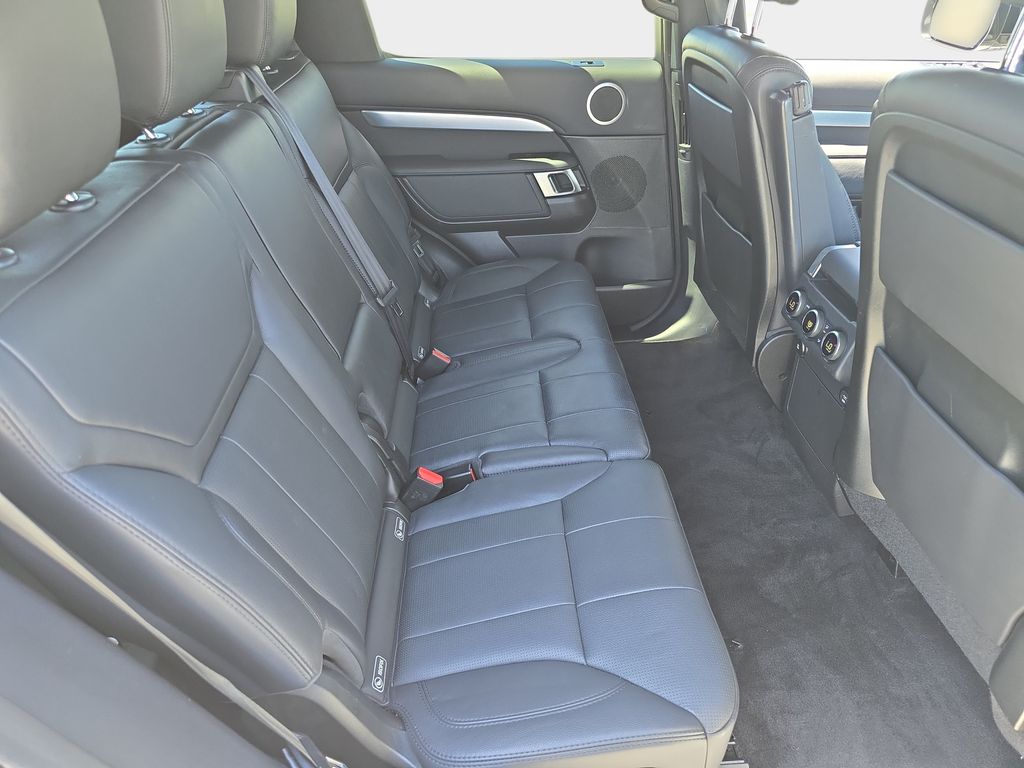Used 2020 White Land Rover Landmark Edition image 13