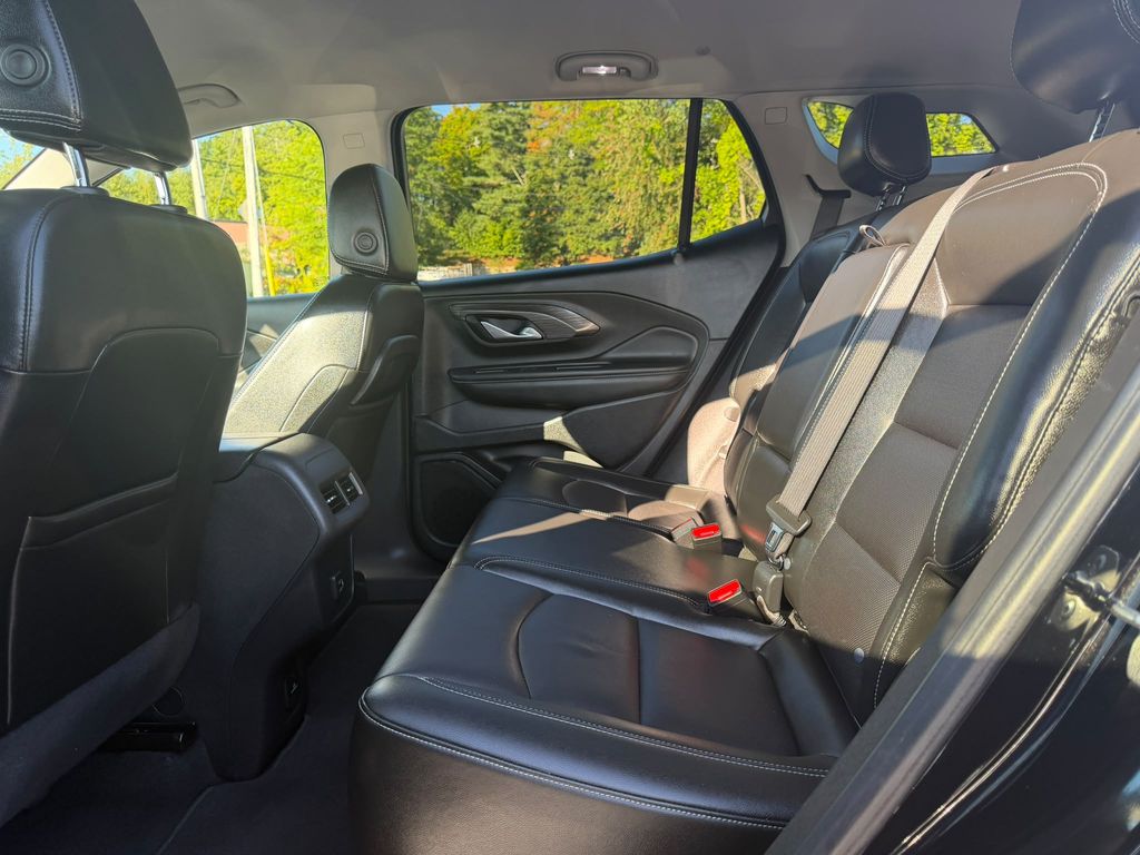 Used 2024 GMC Terrain SUV