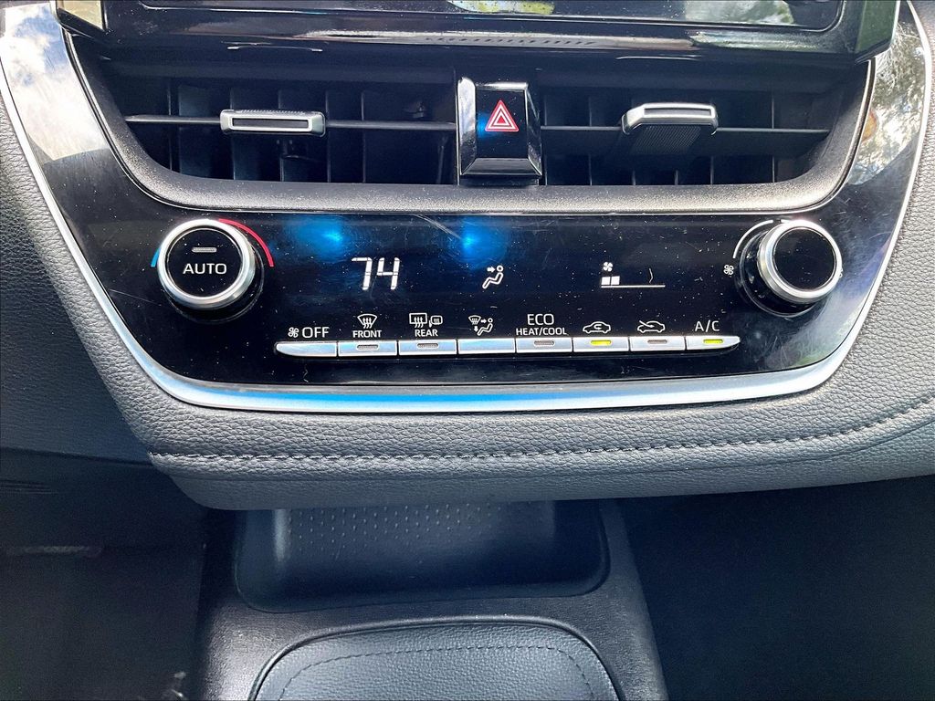 2020 Toyota Corolla — photo 26