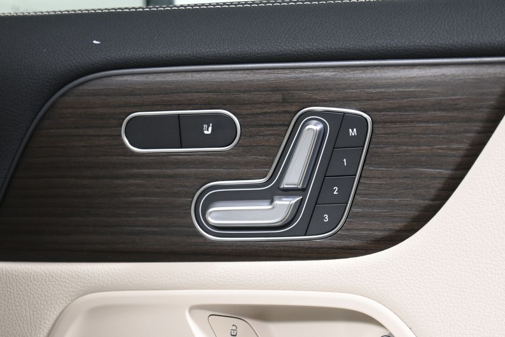 Thumbnail: 2026 Mercedes-Benz GLA - 28