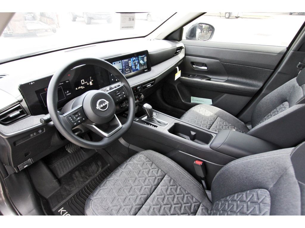 2026 Nissan Kicks SV - 11