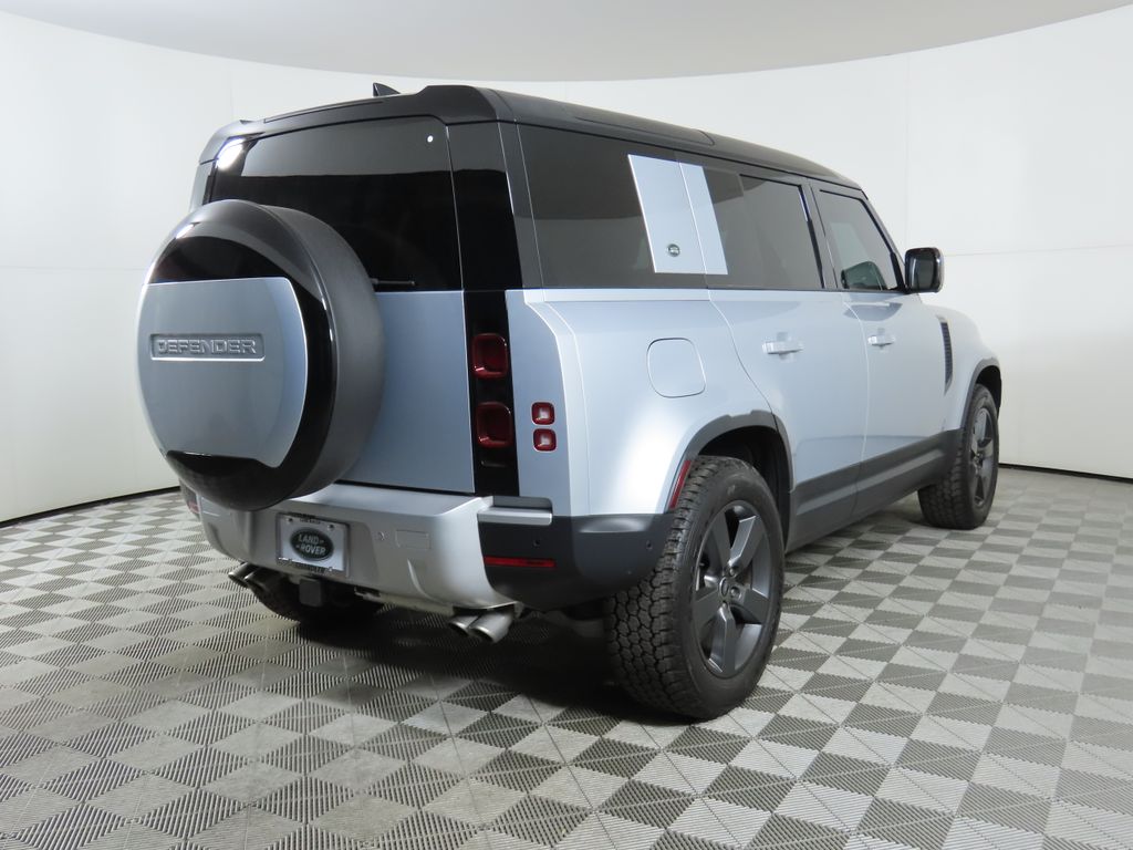 2024 Land Rover Defender 110 5