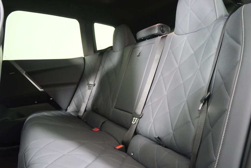 Thumbnail: 2026 BMW iX - 17