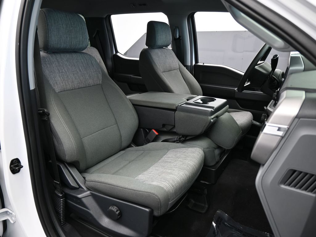 Used 2023 Oxford White Ford XLT image 50