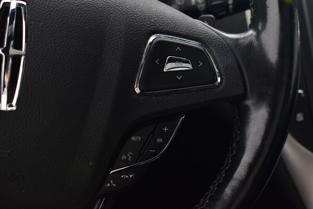 Thumbnail: 2019 Lincoln MKC - 16