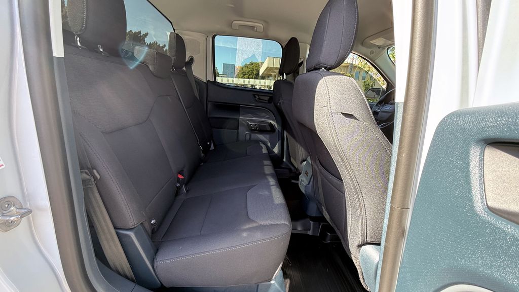 Used 2025 Ford Maverick XL 4D Crew Cab