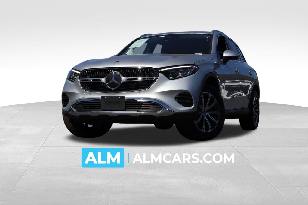 2024 Mercedes-Benz GLC GLC 300's photo