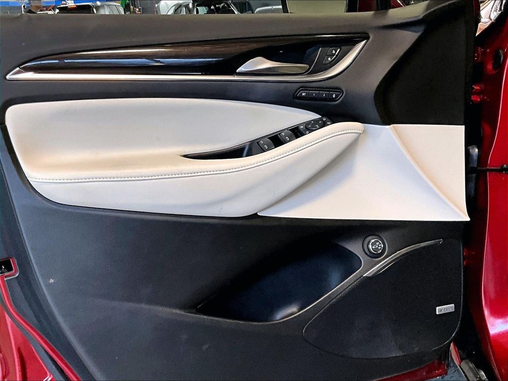 2023 Buick Enclave — photo 9