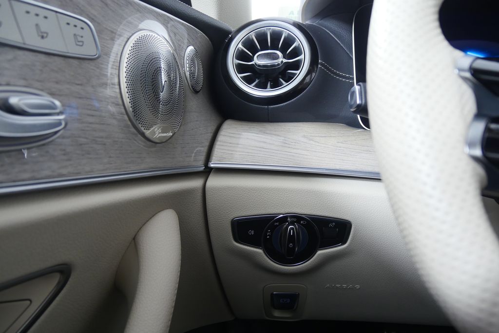 Thumbnail: 2023 Mercedes-Benz E-Class - 20