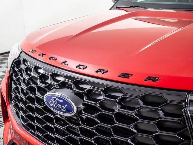 Used 2025 Red Ford ST image 12