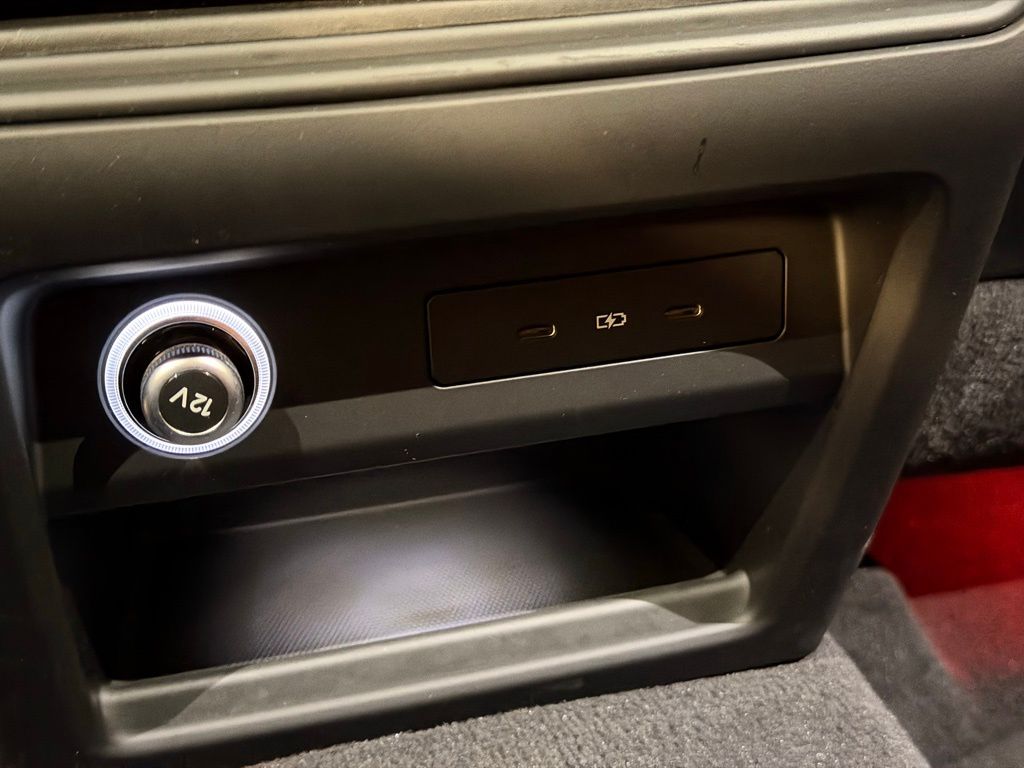 Thumbnail: 2025 Porsche  - 32