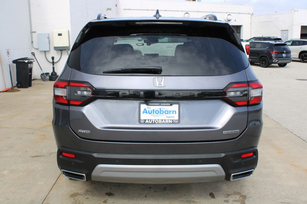 View vehicle photo 5