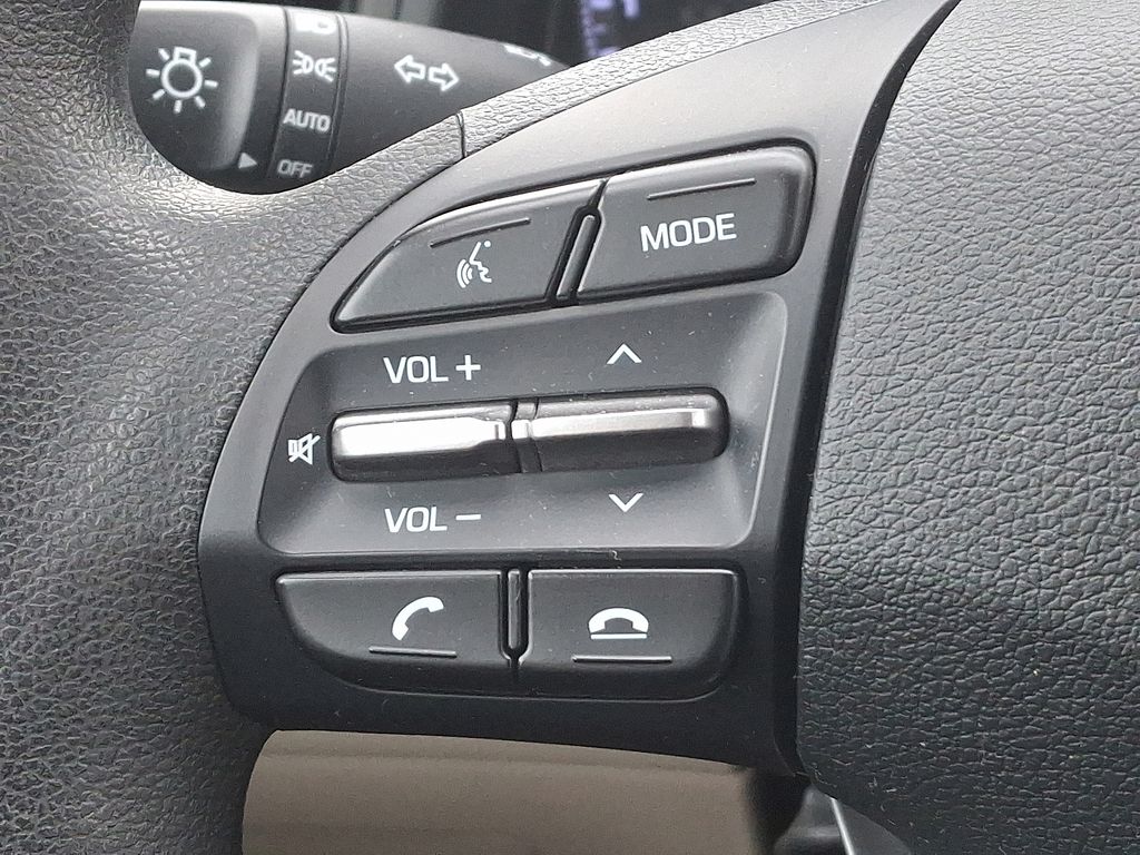 Thumbnail: 2020 Hyundai Elantra - 21