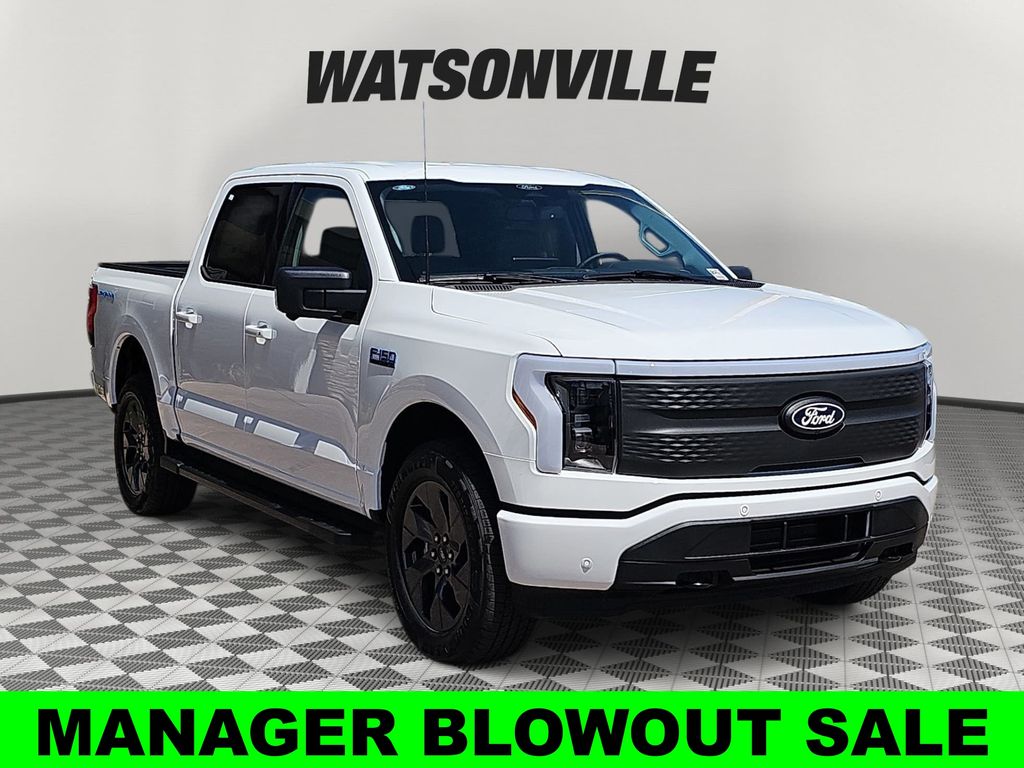 Oxford White 2025 Ford F-150 Lightning Flash SuperCrew AWD Pickup Truck All-Wheel Drive Automatic