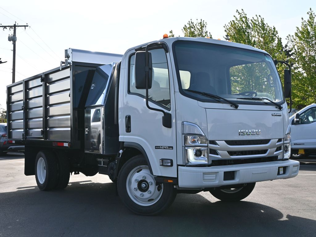 2024 Isuzu NPR HD 