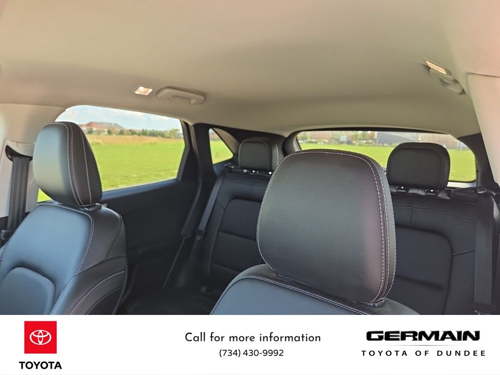 2022 Ford Escape SEL photo 13