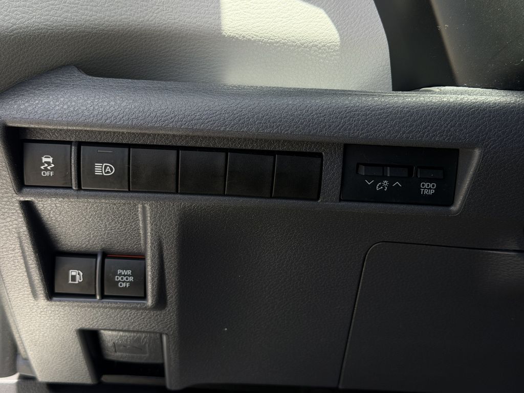 Used 2022 Toyota Sienna Van