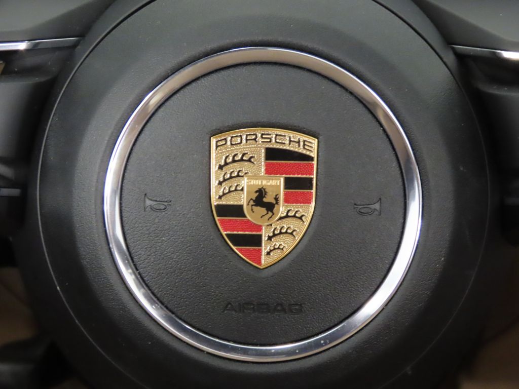 Thumbnail: 2025 Porsche Macan - 20